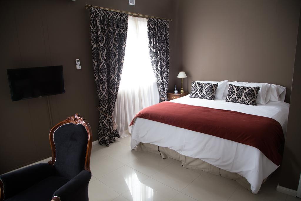 Grand Petit Casa Hotel بوينس آيرس الغرفة الصورة